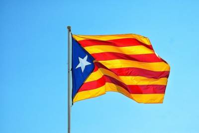 Испания хочет выбить их каталонских сепаратистов 5,4 миллиона евро