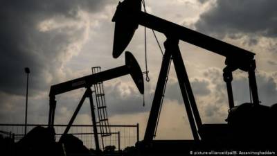 Цены не нефть резко снизились на фоне новой вспышки COVID-19