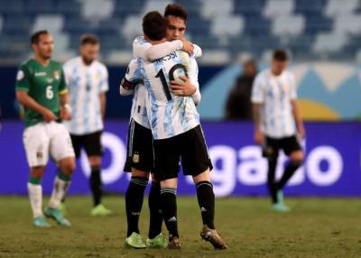 Кубок Америки: Аргентина разгромила Боливию, Парагвай уступил Уругваю - sport.bigmir.net - Бразилия - Боливия - Аргентина - Чили - Уругвай - Парагвай