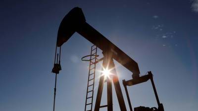Цена российской нефти Urals на торгах в Европе превысила $75