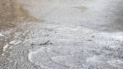 Сильный ливень стал причиной потопа в Тихвине