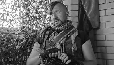 Пять лет назад в бою с российским агрессором погиб солист Парижской оперы, Герой Украины Василий Слипак