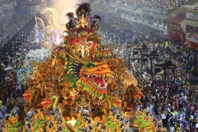 Мэр Уфы анонсировал жителям «бразильский карнавал»