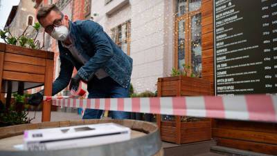 В первый день ограничений выручка заведений в Москве упала на 90%