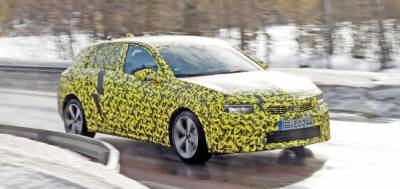 Компания Opel готовит к премьере хэтчбек Astra нового поколения