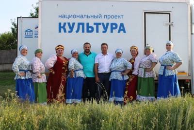 Артисты автоклуба приехали с концертом в белгородское село Чупринино