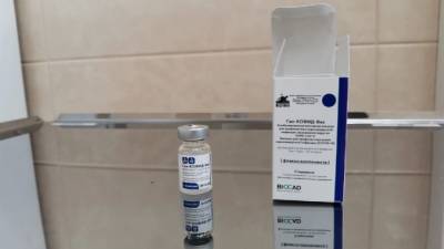 В Петербурге сформирован запас вакцины от коронавируса на 14 дней