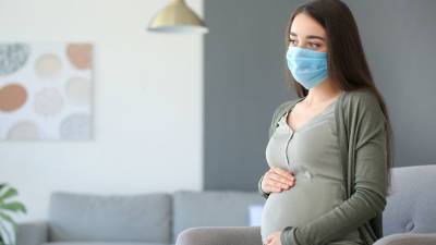 За время пандемии в России скончались 150 беременных