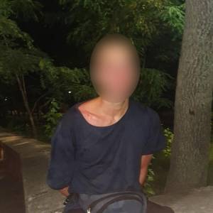 В Бердянске на девушку напали в городском парке. Фото