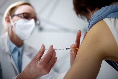 Стало известно число вакцинированных от коронавируса в Европе