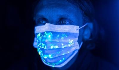Появилась маска, «вычисляющая» зараженного коронавирусом человека