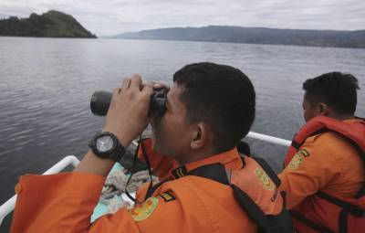 СМИ: в Индонезии затонуло судно, на борту которого находились более 50 человек