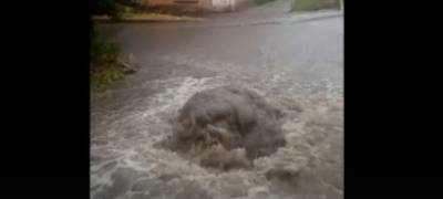 Вода затопила один из районов Петрозаводска (ВИДЕО)