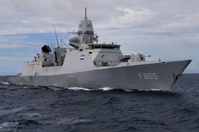 В Минобороны РФ объяснили инцидент с голландским кораблем в Черном море