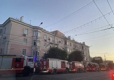 В четырехэтажном доме на Первомайском проспекте случился пожар