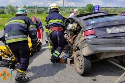 На трассе Днипро-Харьков произошло ДТП, трое пострадавших