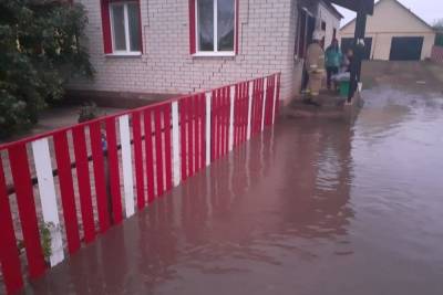Село в Оренбургской области затопило