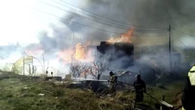 Открытое горение в двух домах в Приангарье ликвидировано