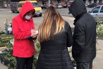 На месте бывшего рынка в Петрозаводске продолжают вести нелегальную торговлю