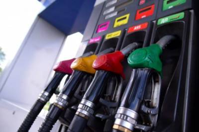 Минэкономики повысило среднюю цену на бензин