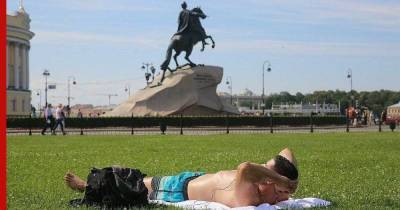 Об аномальной жаре предупредили жителей Петербурга