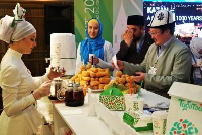 Работники гостиниц и ресторанов Казани прошли курсы татарского языка