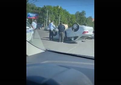 Рязанская полиция назвала причину опрокидывания Lada Vesta на путепроводе в Приокском