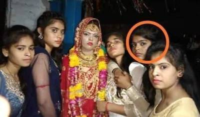 Подстраховала: в Индии внезапно умершую на свадьбе невесту заменила ее сестра