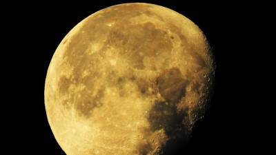 Роскосмос планирует построить многоразовую ракету для полетов к Луне