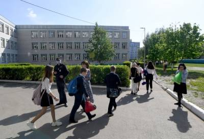 В России проверили безопасность всех школ после трагедии в Казани