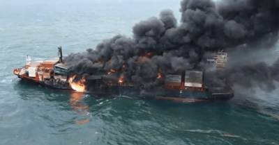 &quot;Разрушит все морское дно&quot;: у Шри-Ланки тонет судно с азотной кислотой