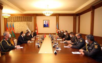 Обсуждены перспективы развития азербайджано-турецкого военного сотрудничества (ФОТО)