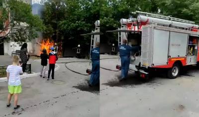 В Тюмени на улице Мельникайте около Сбербанка произошел пожар