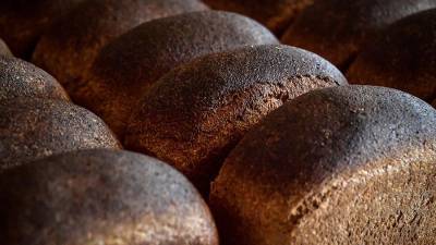 Диетолог рассказал о бесполезности бездрожжевого хлеба для похудения