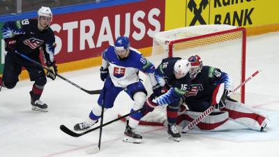Сборная США победила Словакию и вышла в полуфинал ЧМ по хоккею