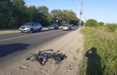 В Твери на улице Туполева пьяный водитель без прав сбил велосипедиста