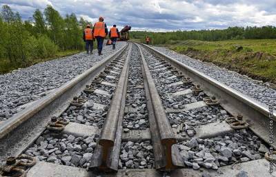 Мигрантам могут разрешить приезжать на стройки по железной дороге