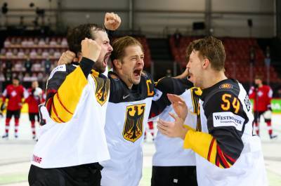 Сборная Германии впервые с 2010 года вышла в полуфинал чемпионата мира по хоккею
