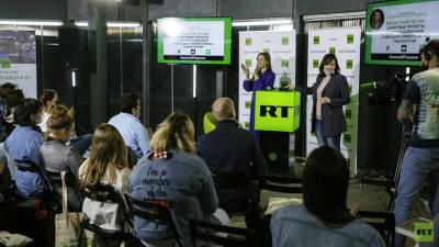 Онлайн-школа RT провела первую лекцию серии мастер-классов в МУЗЕОНЕ