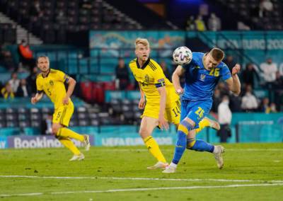 Довбик забил дебютный гол за сборную Украины
