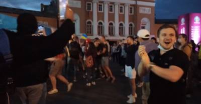 В фан-зоне Евро-2020 в Петербурге фанаты с криками отпраздновали победу Украины над Швецией