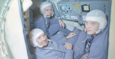 "Мы увидели Землю, увидели": Роскосмос рассекретил переговоры погибшего экипажа корабля "Союз-11"