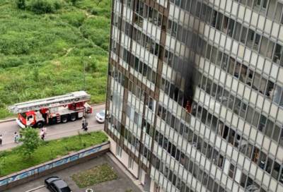Жителей дома в Мурино эвакуировали из-за пожара на балконе