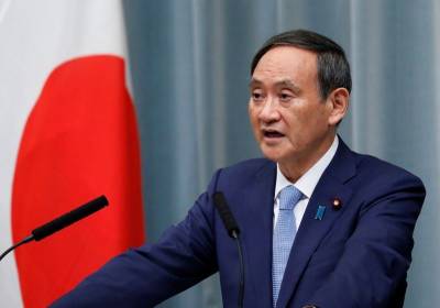 Премьер-министр Японии в 2020 году заработал около $350 тыс.