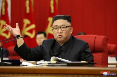 Ким Чен Ын заявил о «серьезном инциденте» с коронавирусом в КНДР
