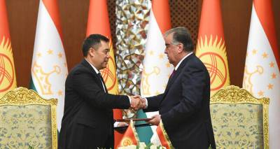 Президенты Таджикистана и Кыргызстана по итогам переговоров выступили с совместным заявлением