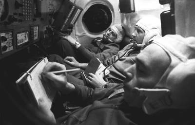 "Завтра встретимся, готовьте коньяк": Роскосмос опубликовал переговоры погибшего экипажа "Союз-11"