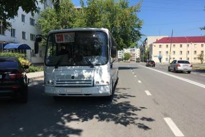 В Кургане пенсионерка пострадала при падении в автобусе