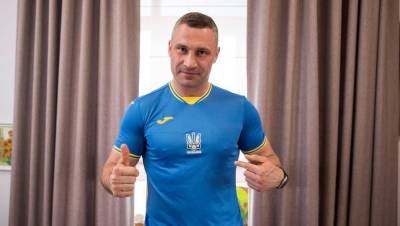 Виталий Кличко поздравил сборную Украины с выходом в 1/4 финала Евро