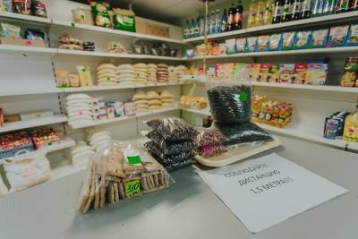 Продавец читинского магазина ушла от сотрудников Роспотребнадзора во время проверки
